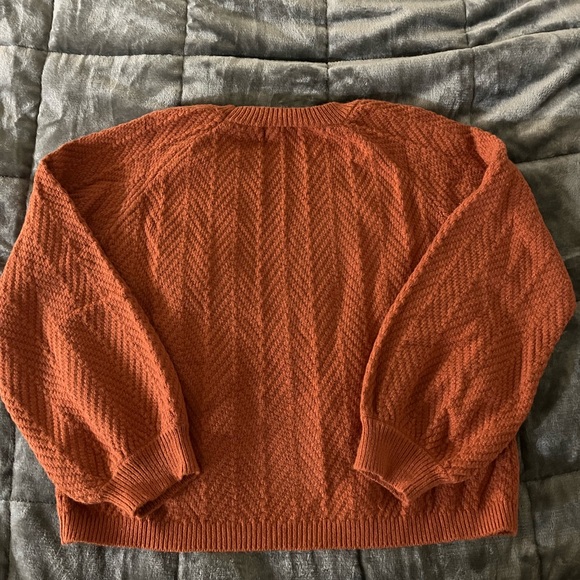 Orange sweater - Picture 6 of 6